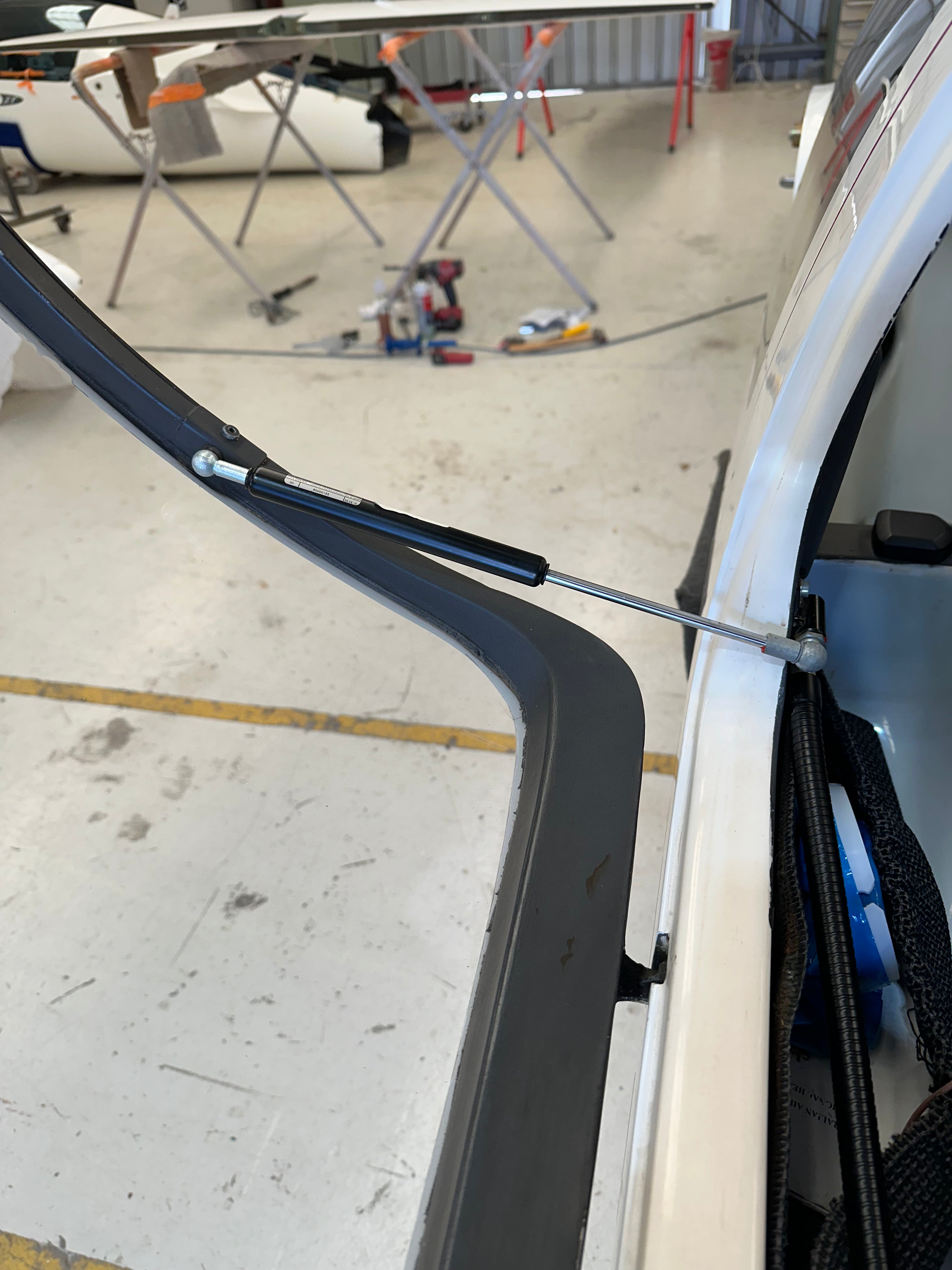 Gas Strut, Canopy DG-1000S